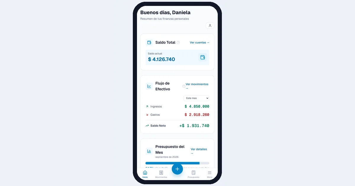 Inicio de Moncua en el celular: saldo total, presupuesto del mes y resumen de ahorros y deudas
